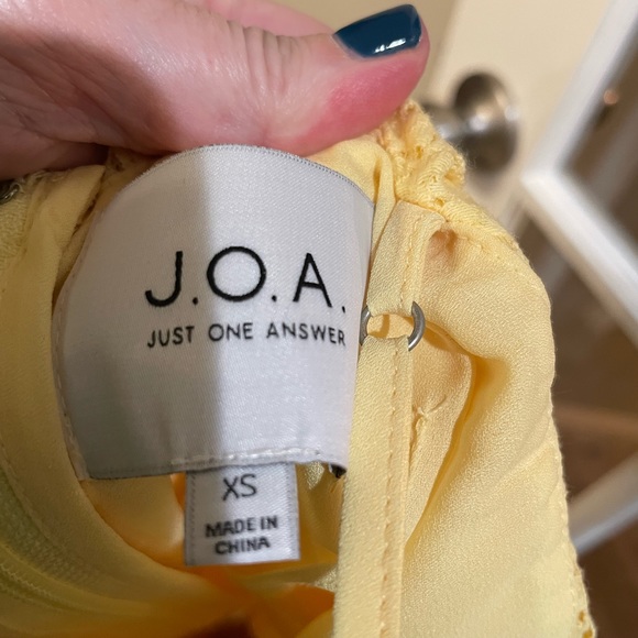 HP🌸🌼 J.O.A. | Lace Detail Ruffle Hem Dress. XS. Yellow. Multi Textured Lace. - Picture 7 of 12